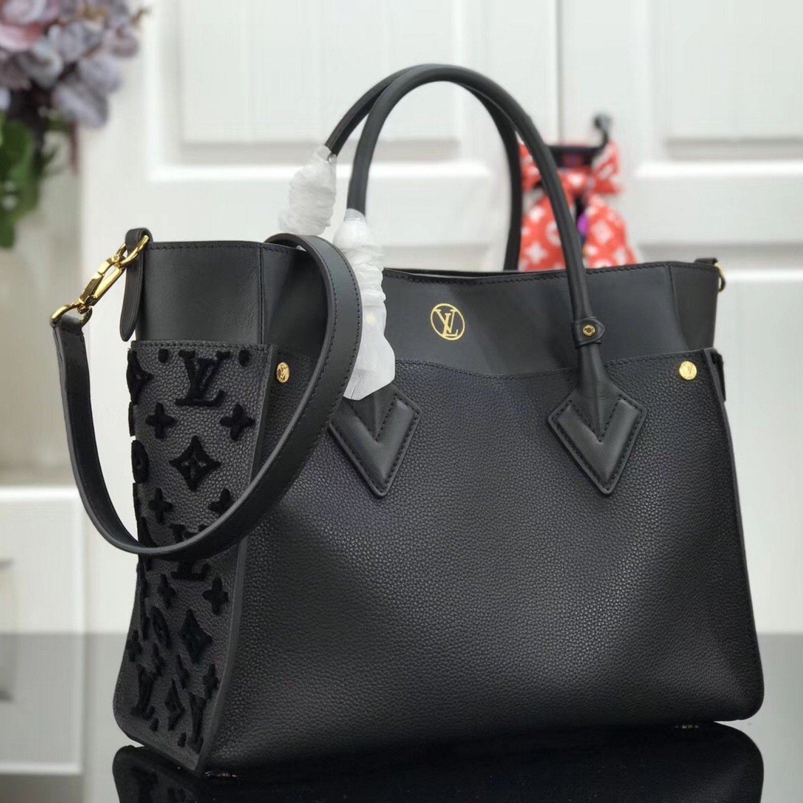 LV ON MY SIDE M53826