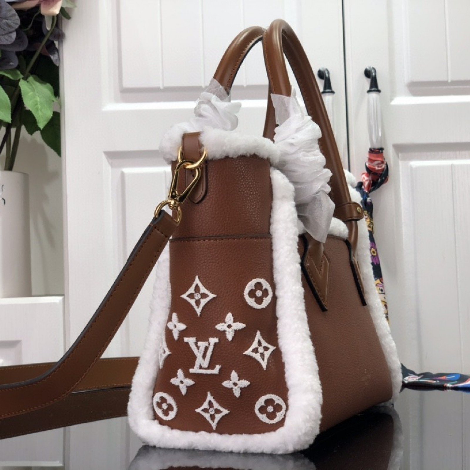 LV ON MY SIDE PM M58918