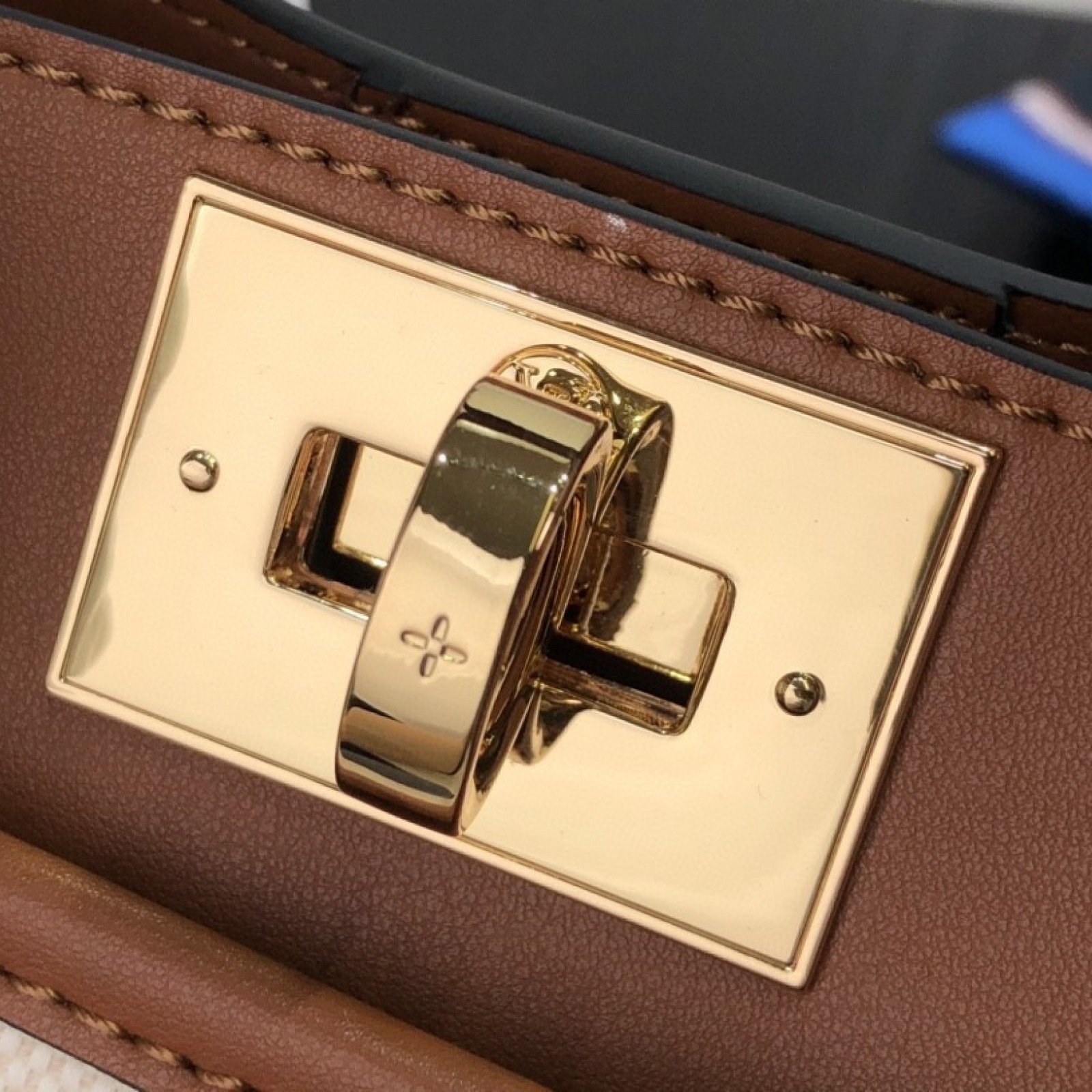 LV ON MY SIDE PM M59905