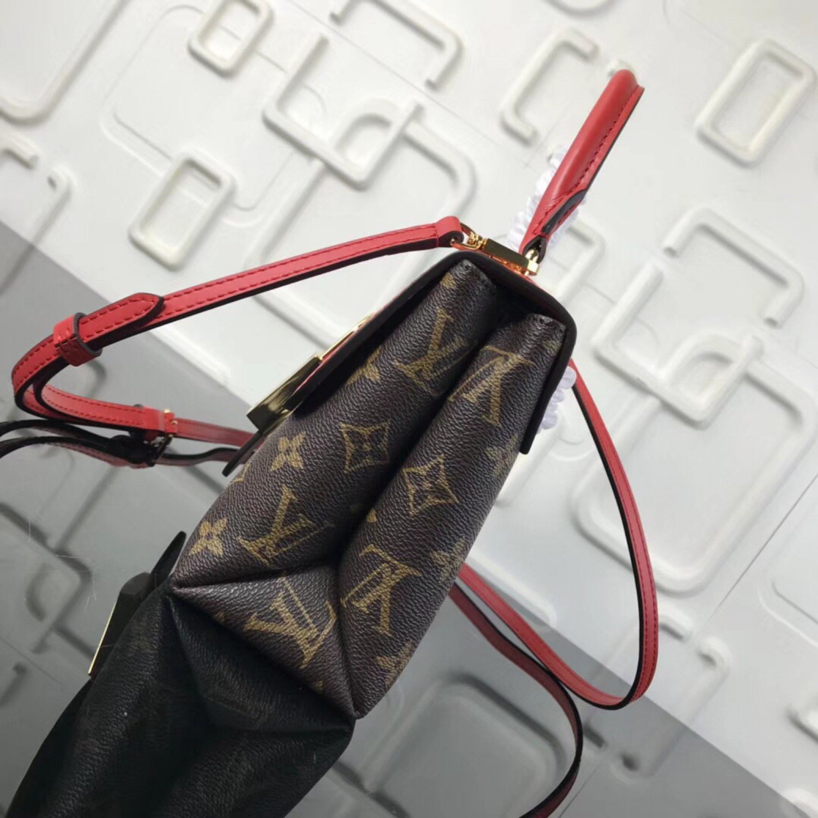 LV ONE HANDLE FLAP BAG M43129