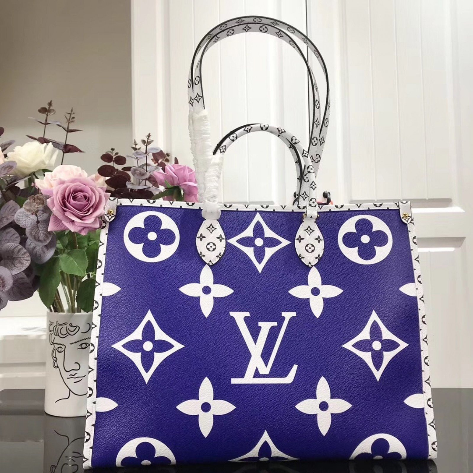 LV ONTHEGO BAG M44570LS