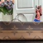 LV ONTHEGO BAG M44576