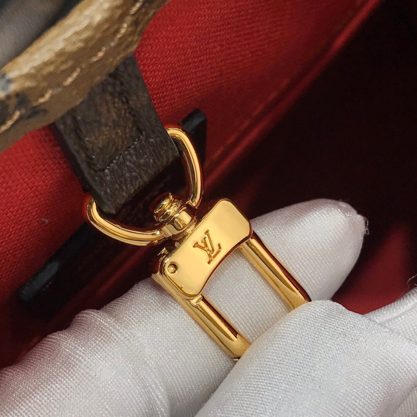 LV ONTHEGO BAG M44576
