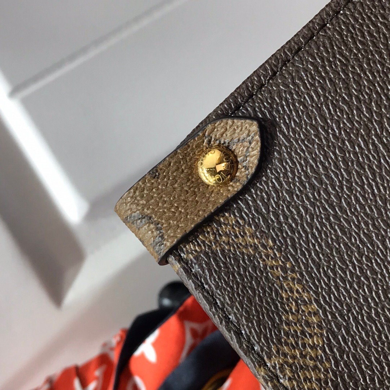 LV ONTHEGO BAG M44576