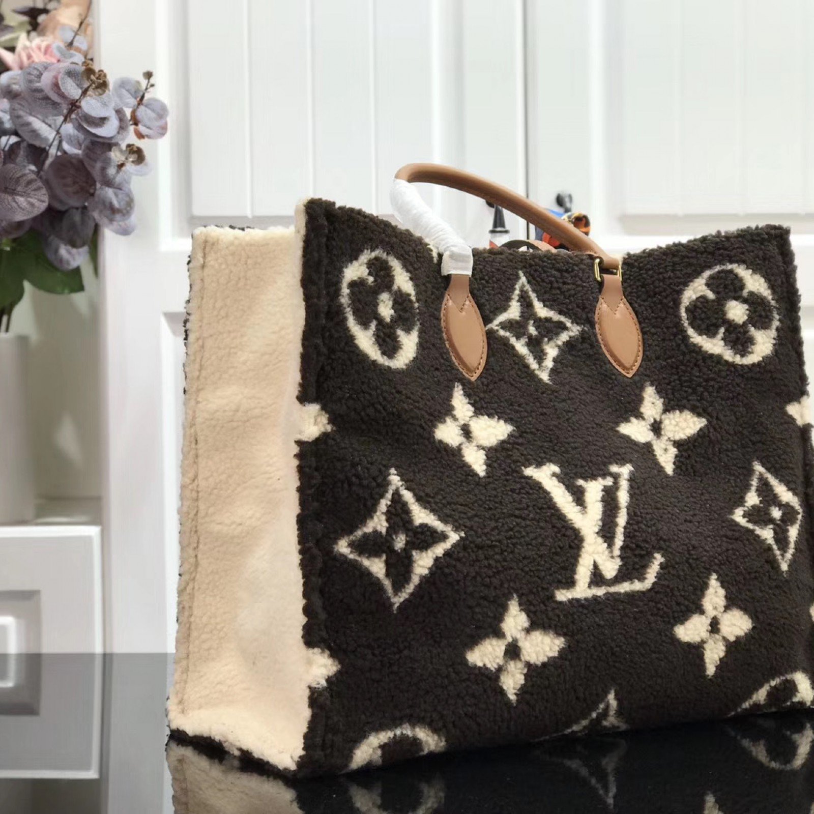 LV ONTHEGO BAG M55421