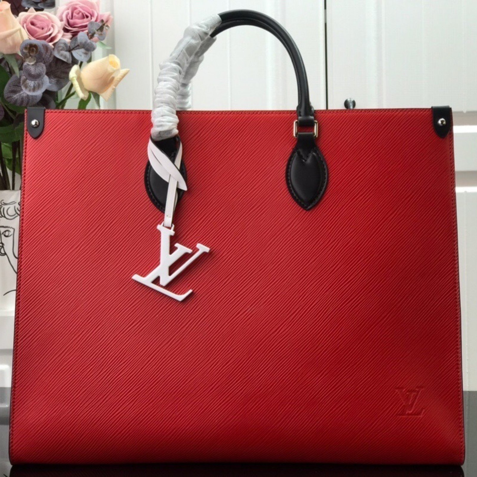 LV ONTHEGO BAG M56080