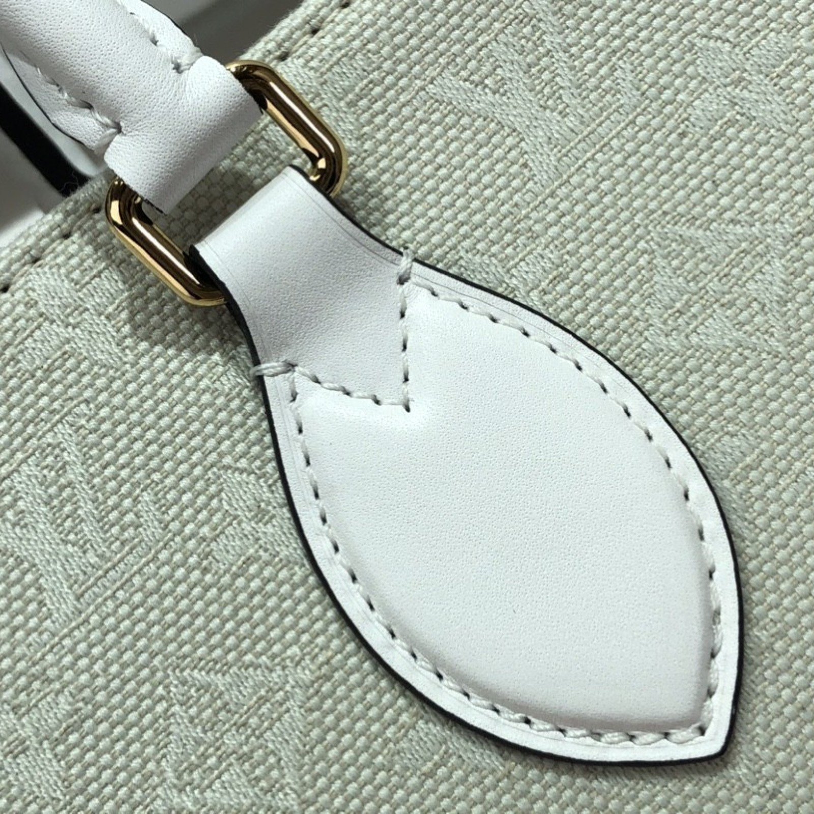 LV ONTHEGO GM M20815