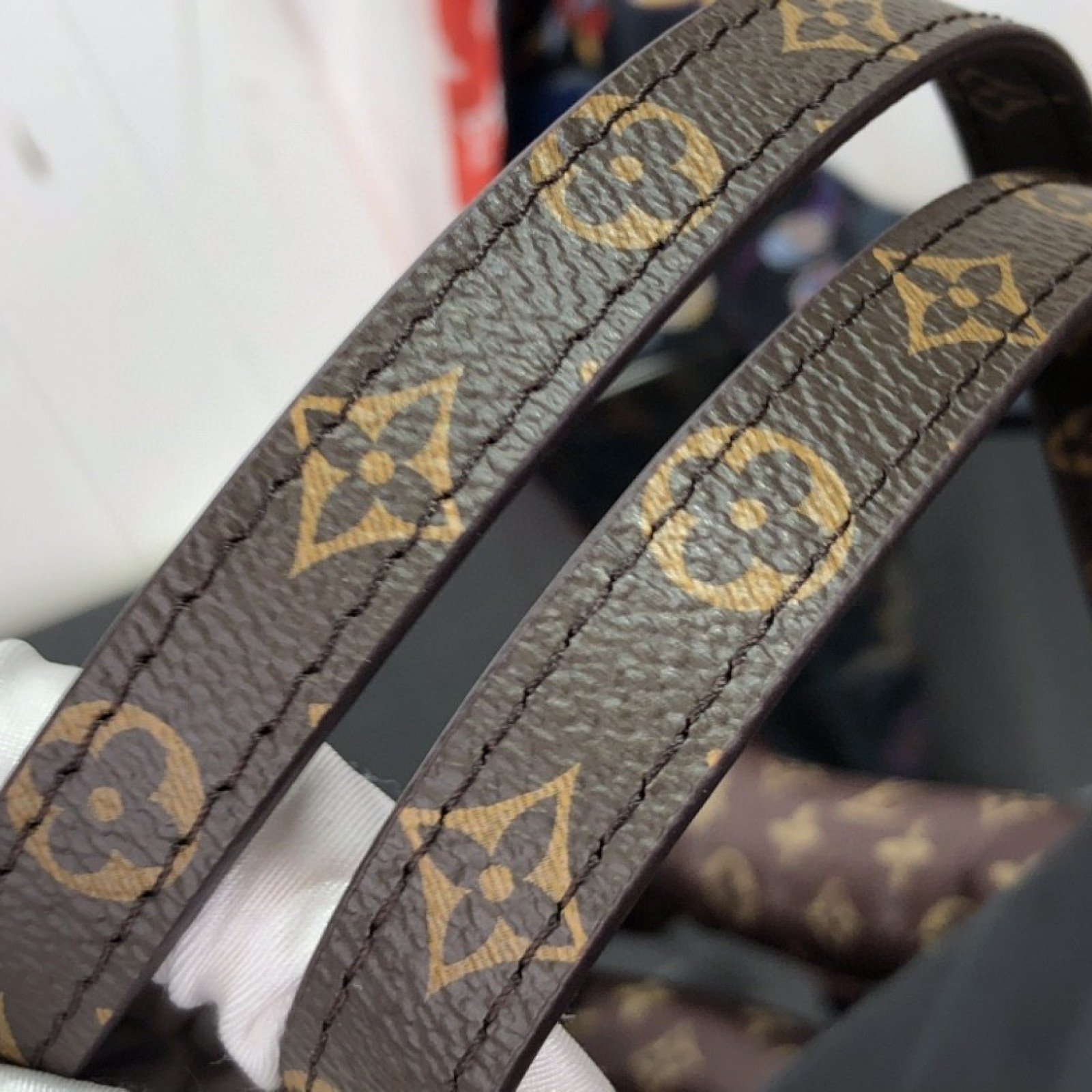 LV ONTHEGO GM M59005