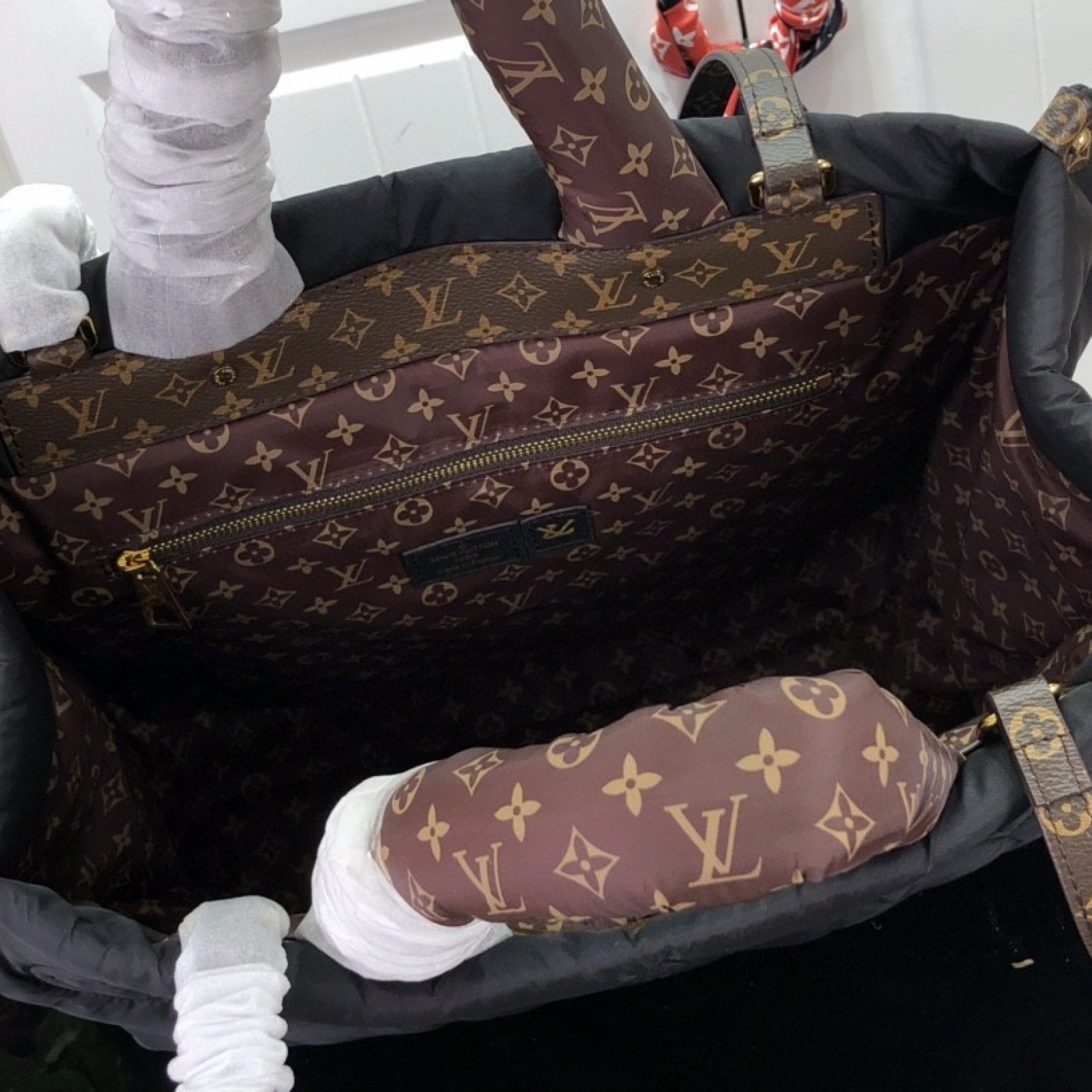 LV ONTHEGO GM M59005