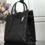 LV ONTHEGO M60725YH