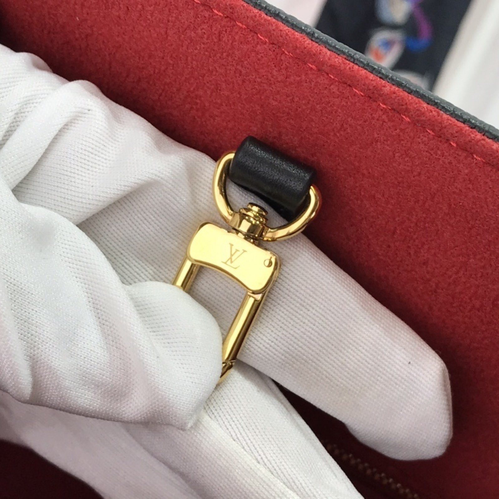 LV ONTHEGO MM M45495
