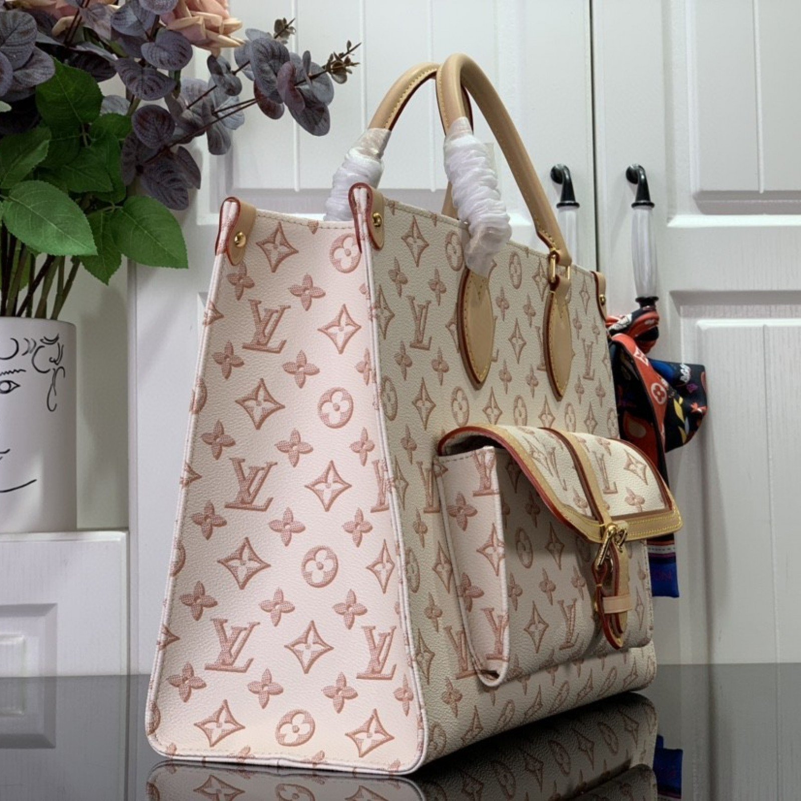 LV ONTHEGO MM M46154