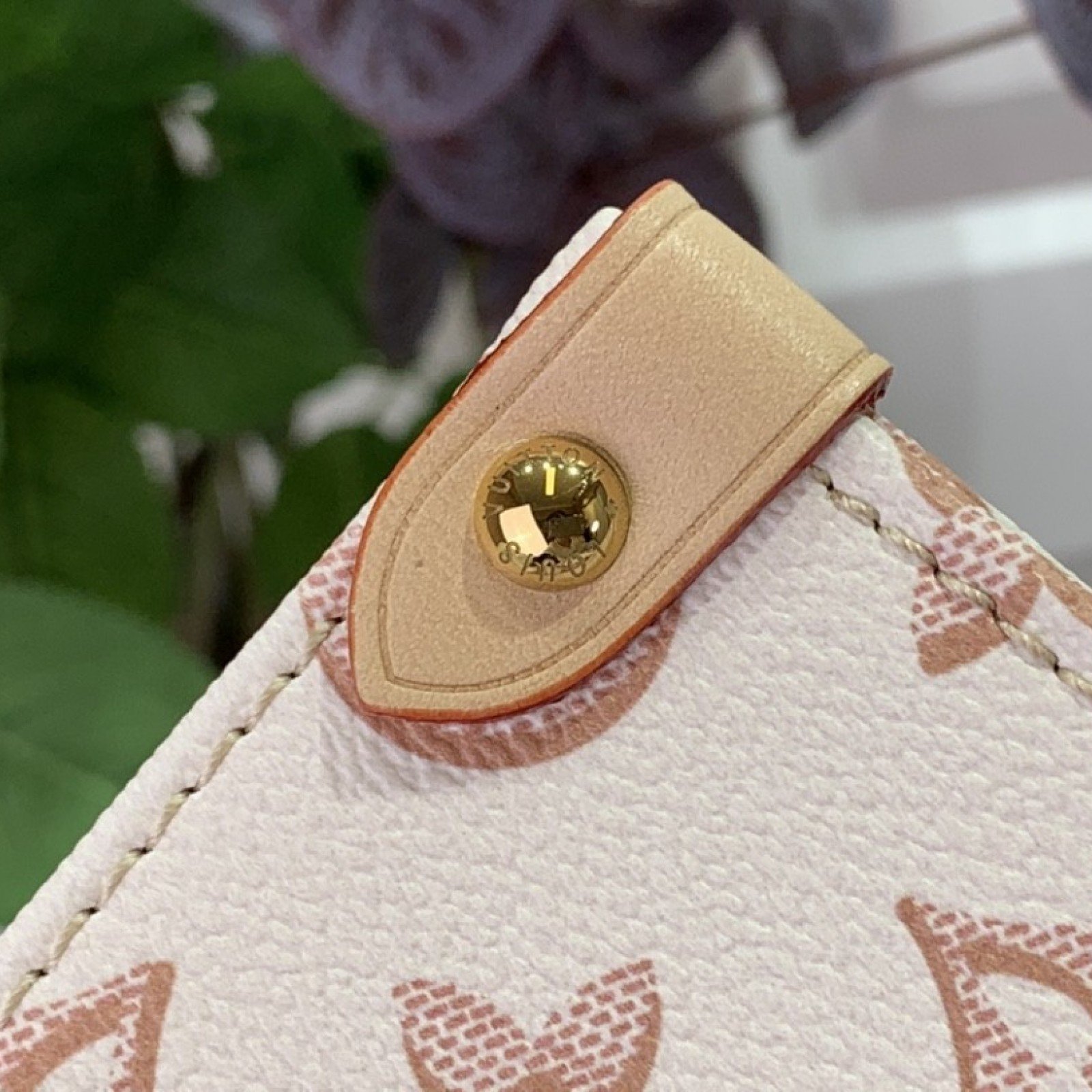 LV ONTHEGO MM M46154