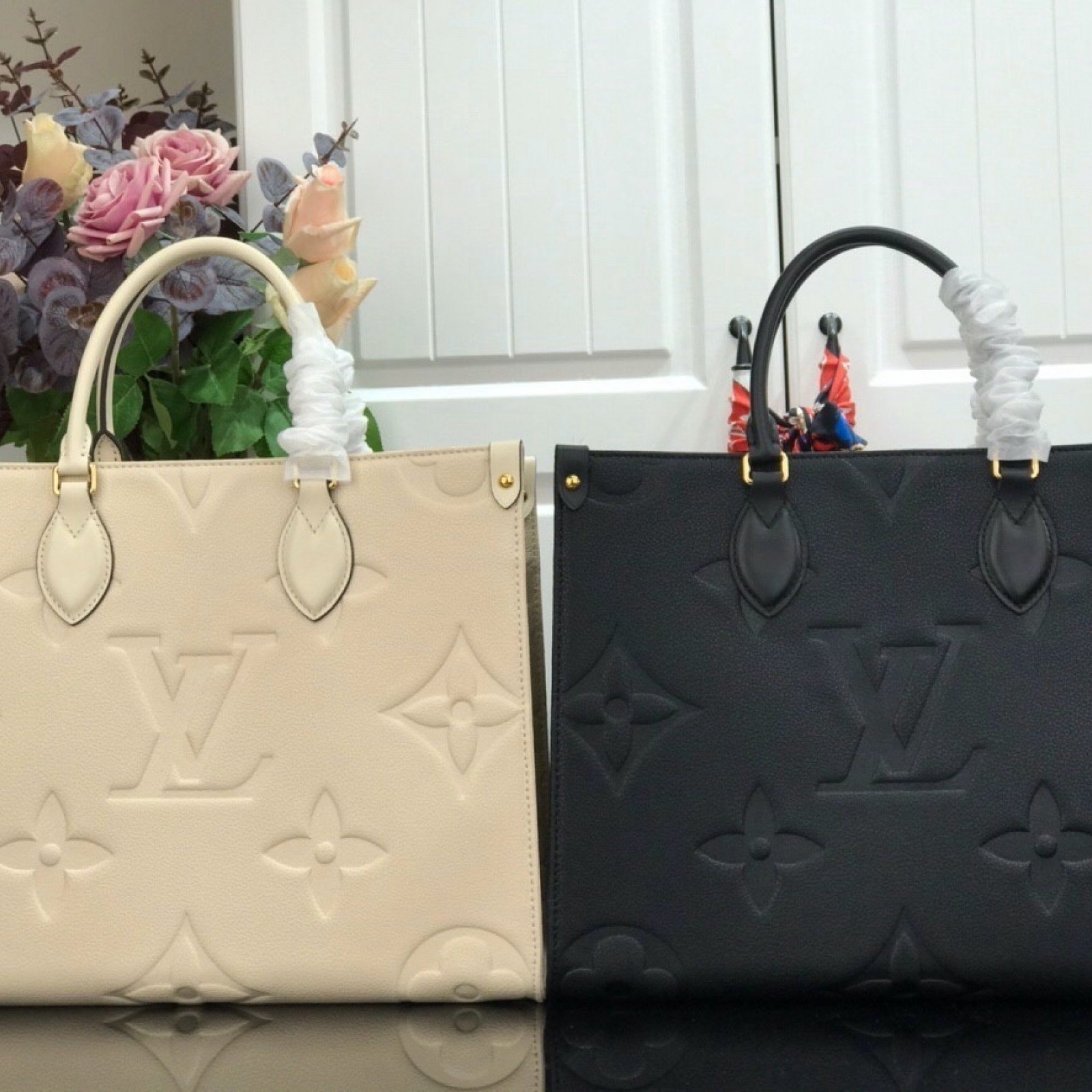 LV ONTHEGO PM BAG M44925X