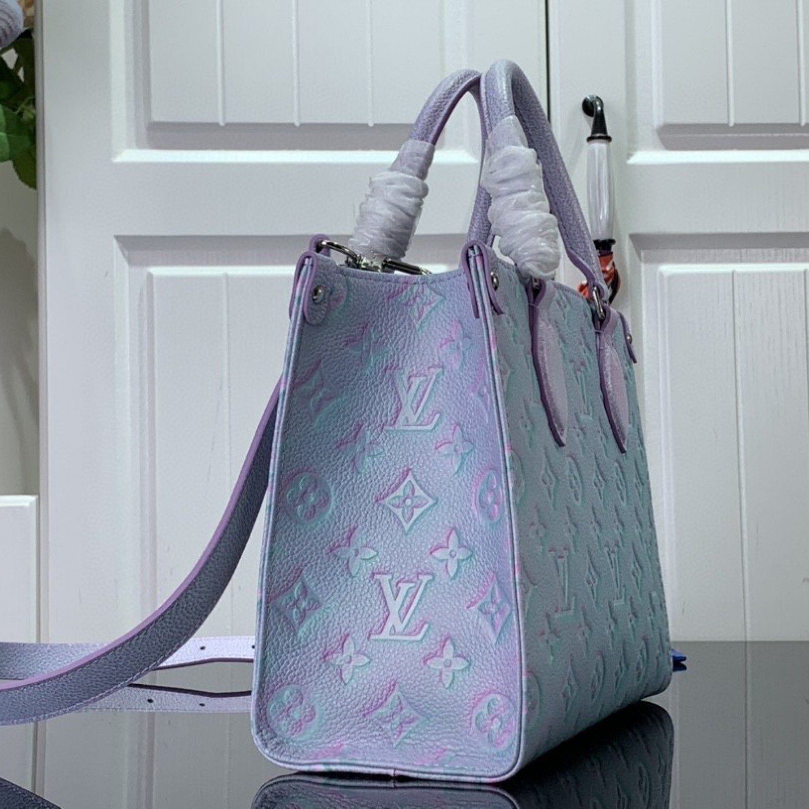 LV ONTHEGO PM M46168