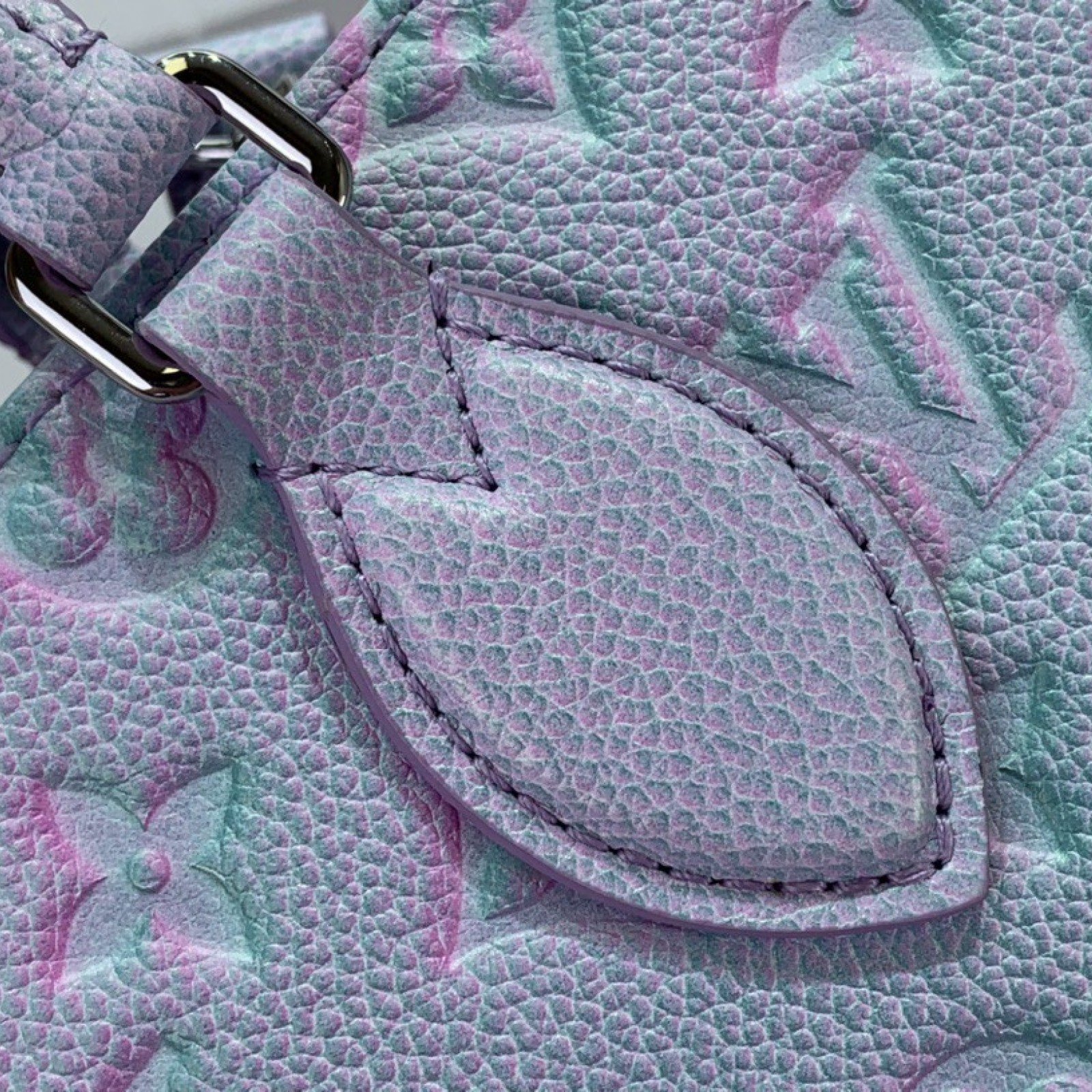 LV ONTHEGO PM M46168