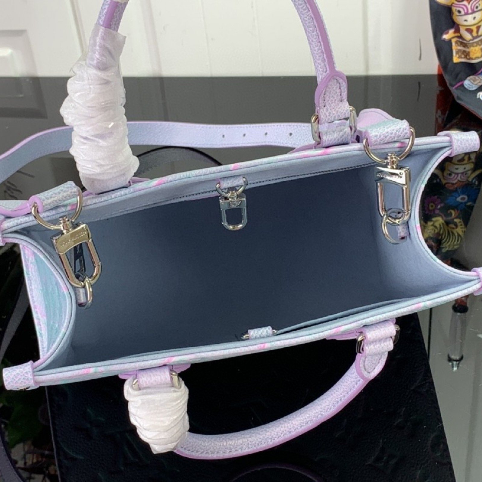 LV ONTHEGO PM M46168