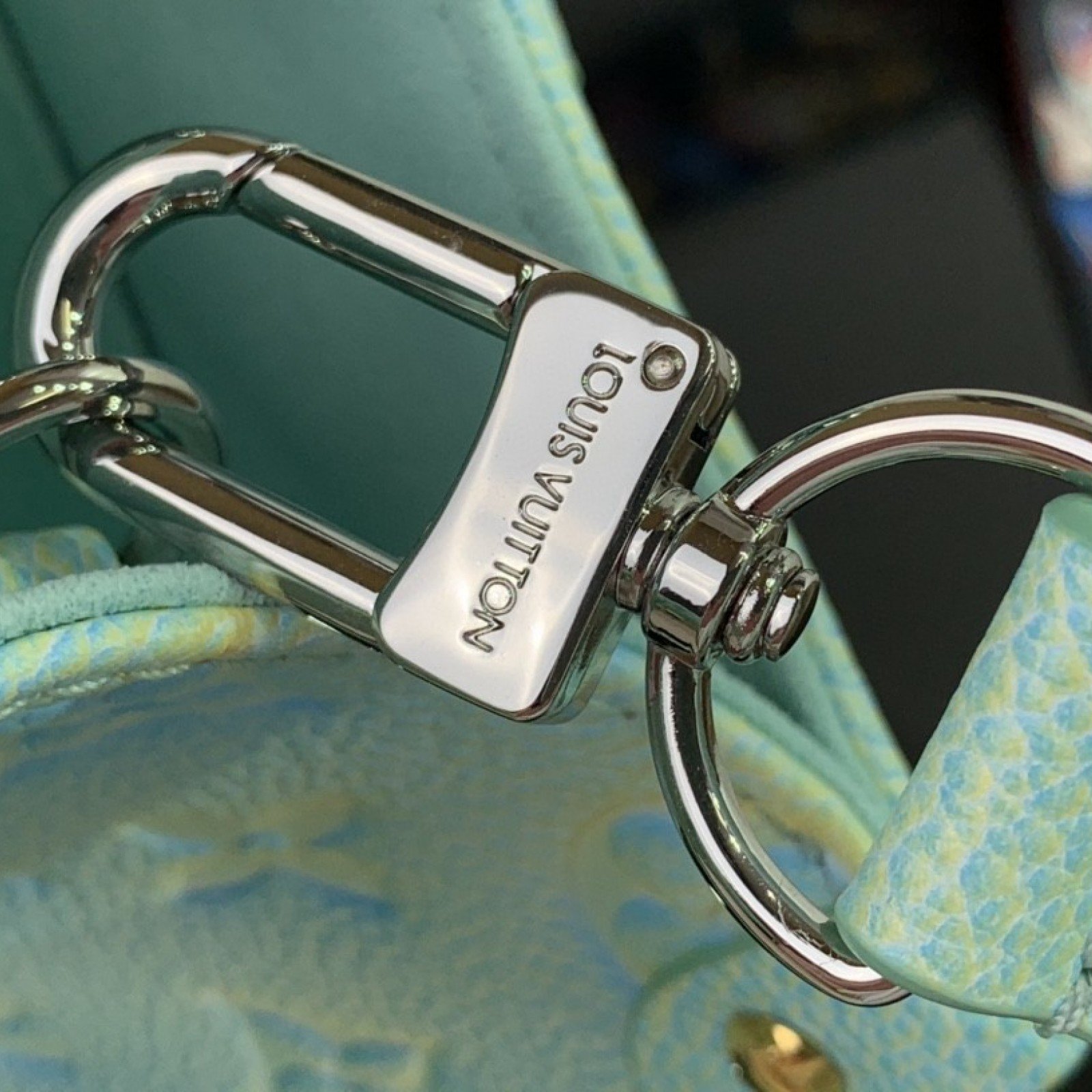 LV ONTHEGO PM M46168