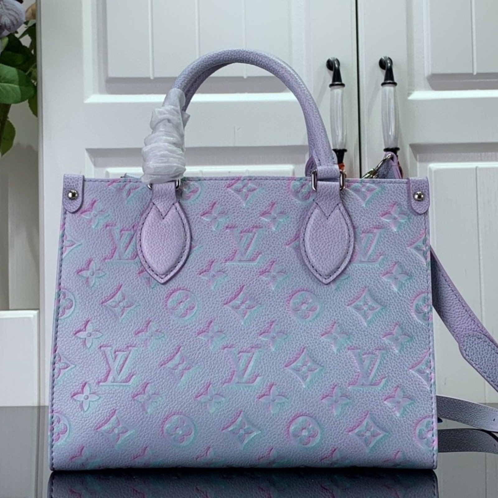 LV ONTHEGO PM M46168