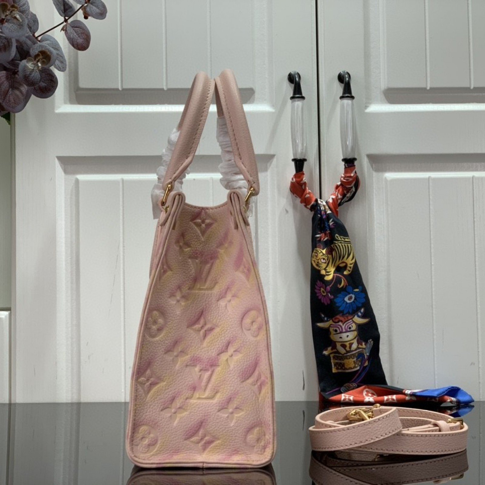 LV ONTHEGO PM M58956