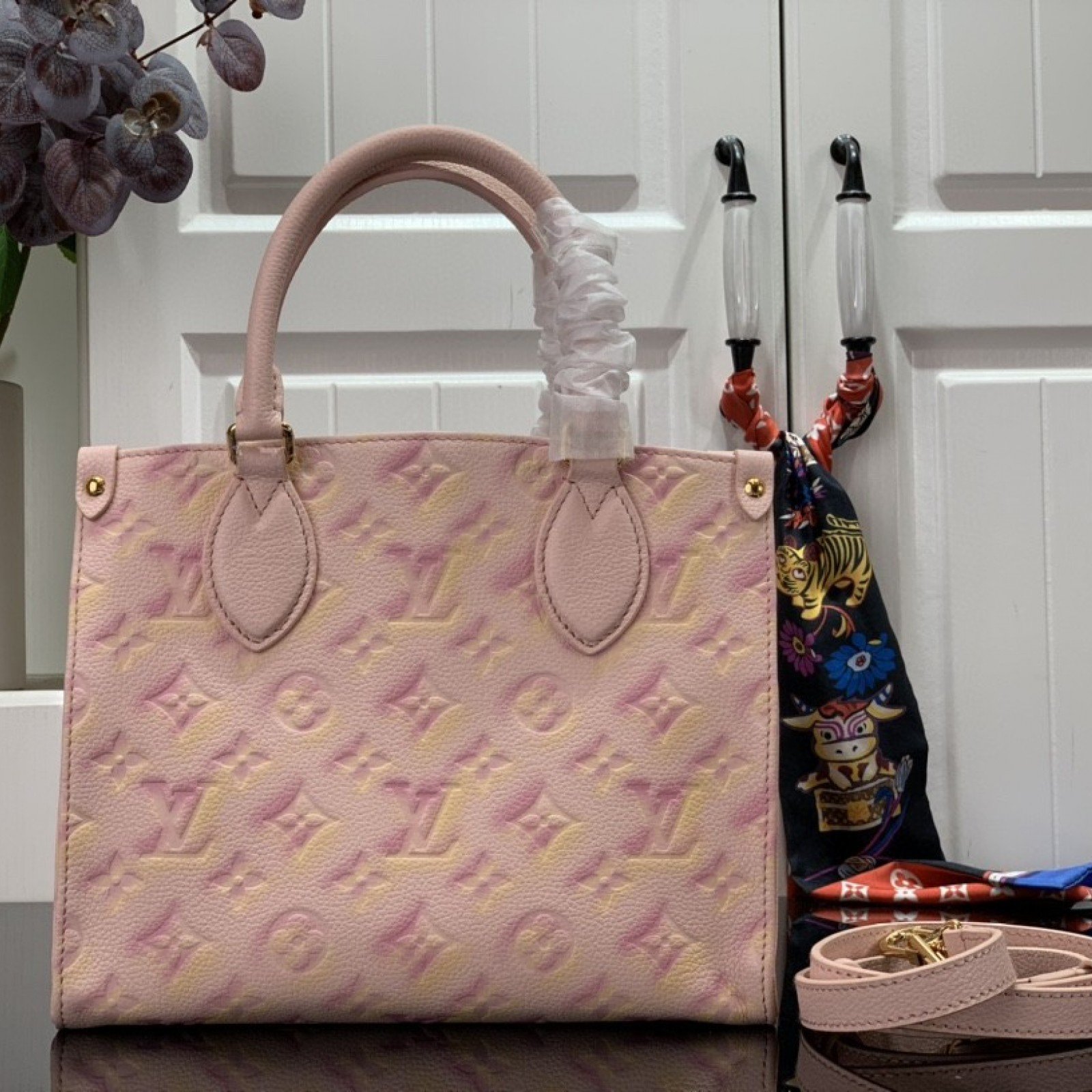 LV ONTHEGO PM M58956
