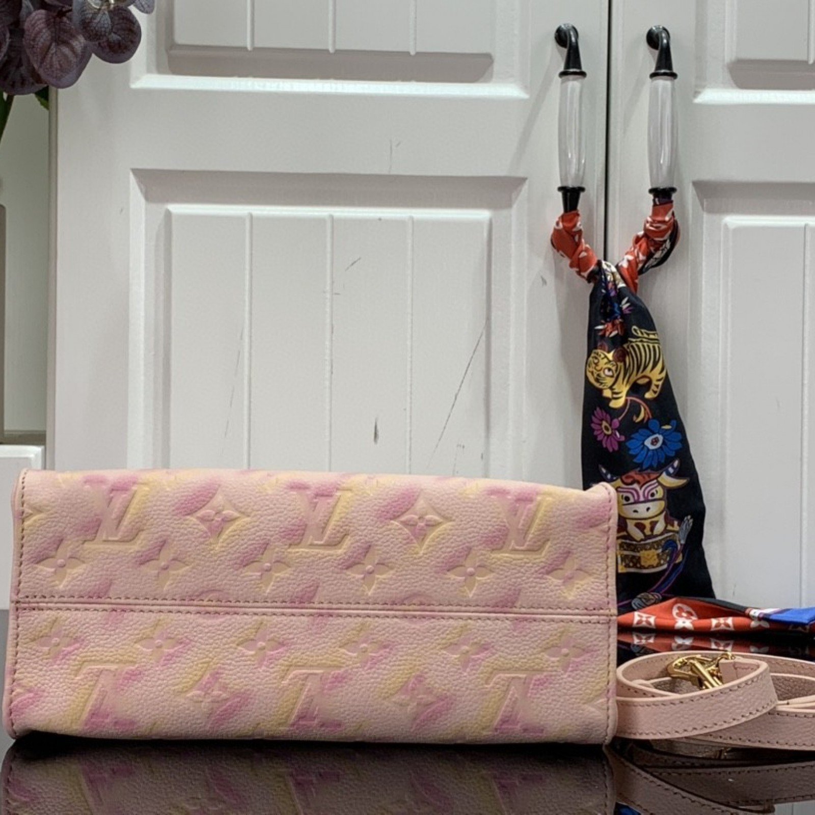 LV ONTHEGO PM M58956