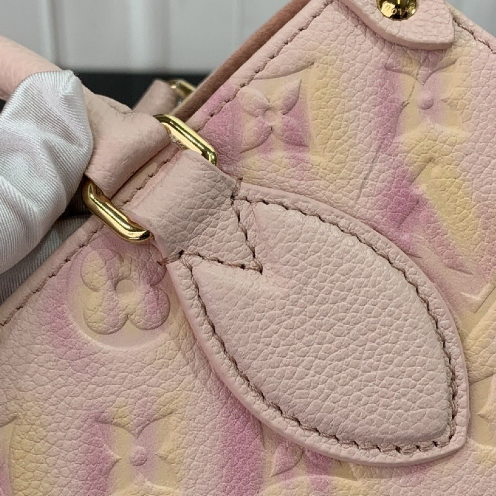 LV ONTHEGO PM M58956