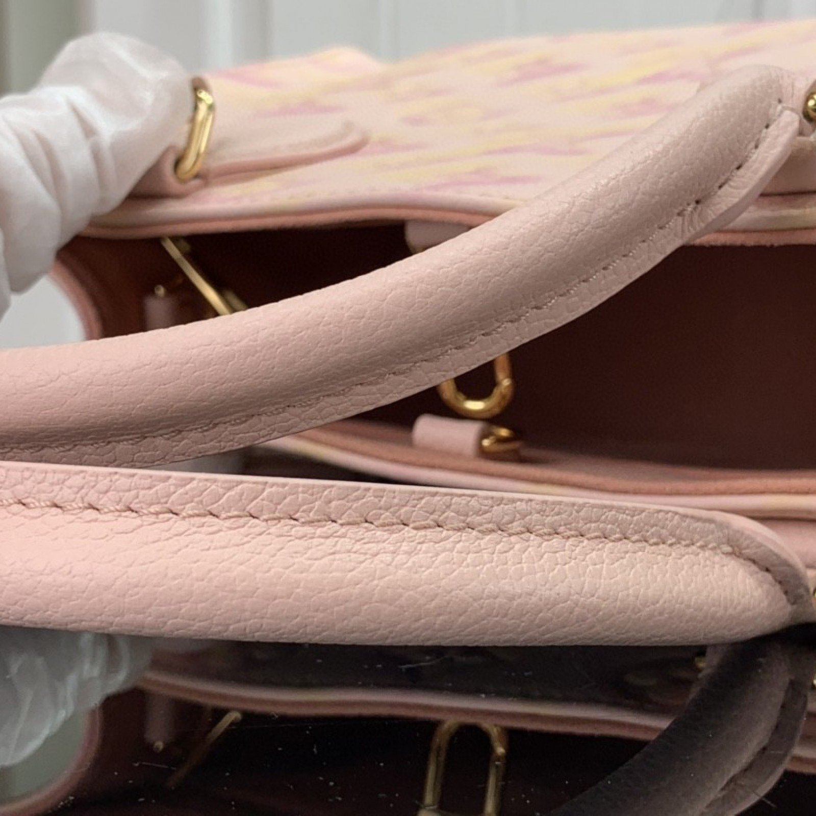 LV ONTHEGO PM M58956