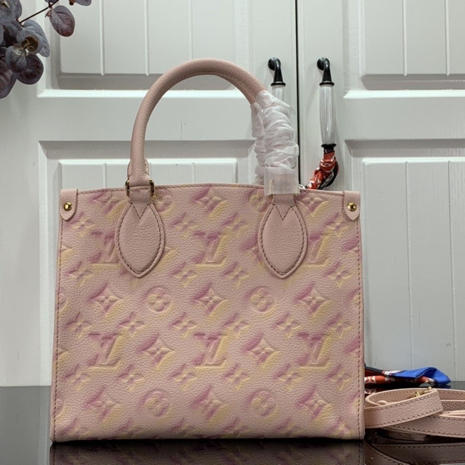 LV ONTHEGO PM M58956