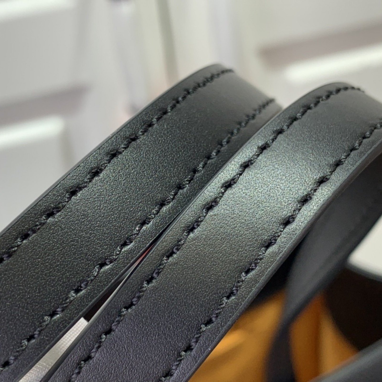 LV ONTHEGO m23937