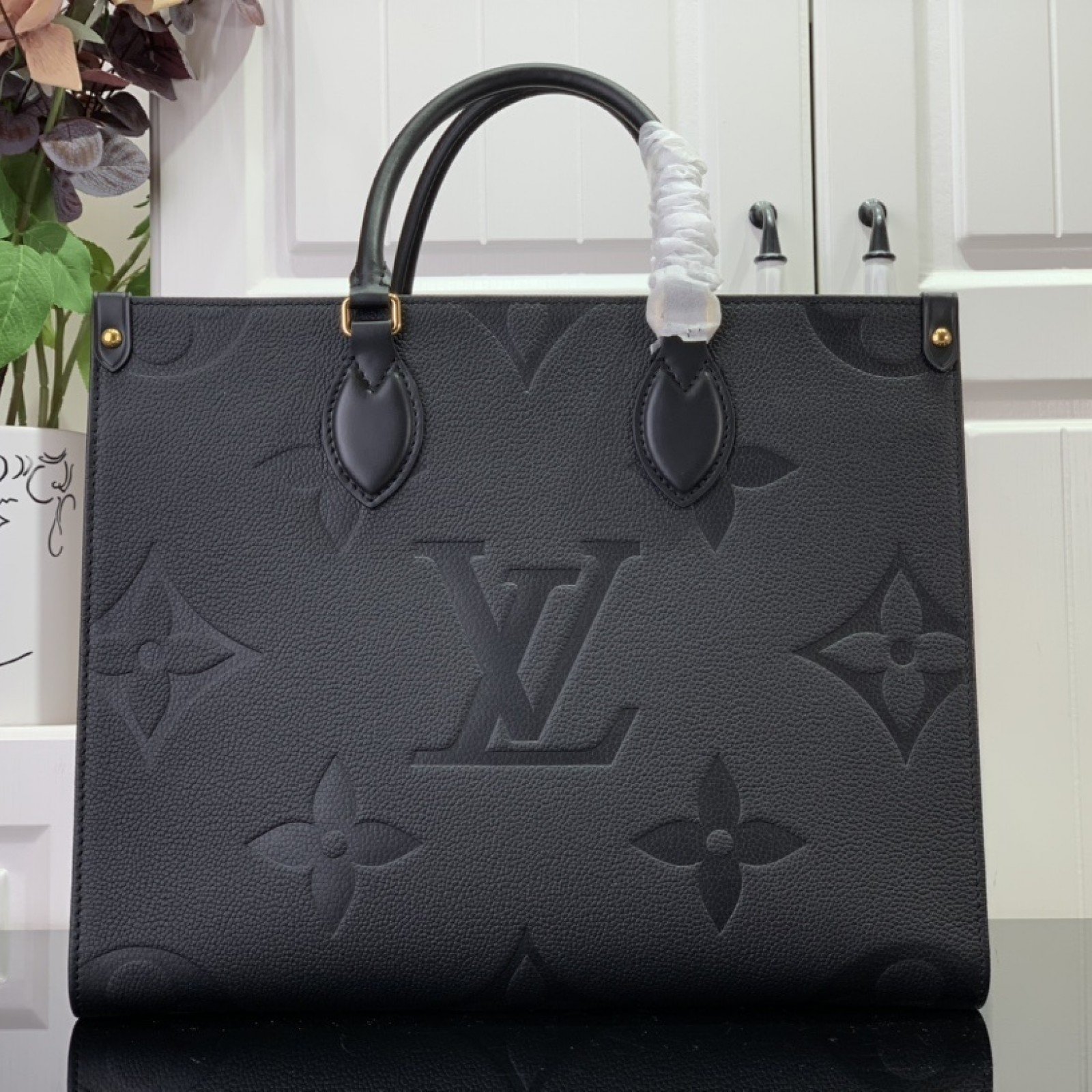 LV ONTHEGO m23937