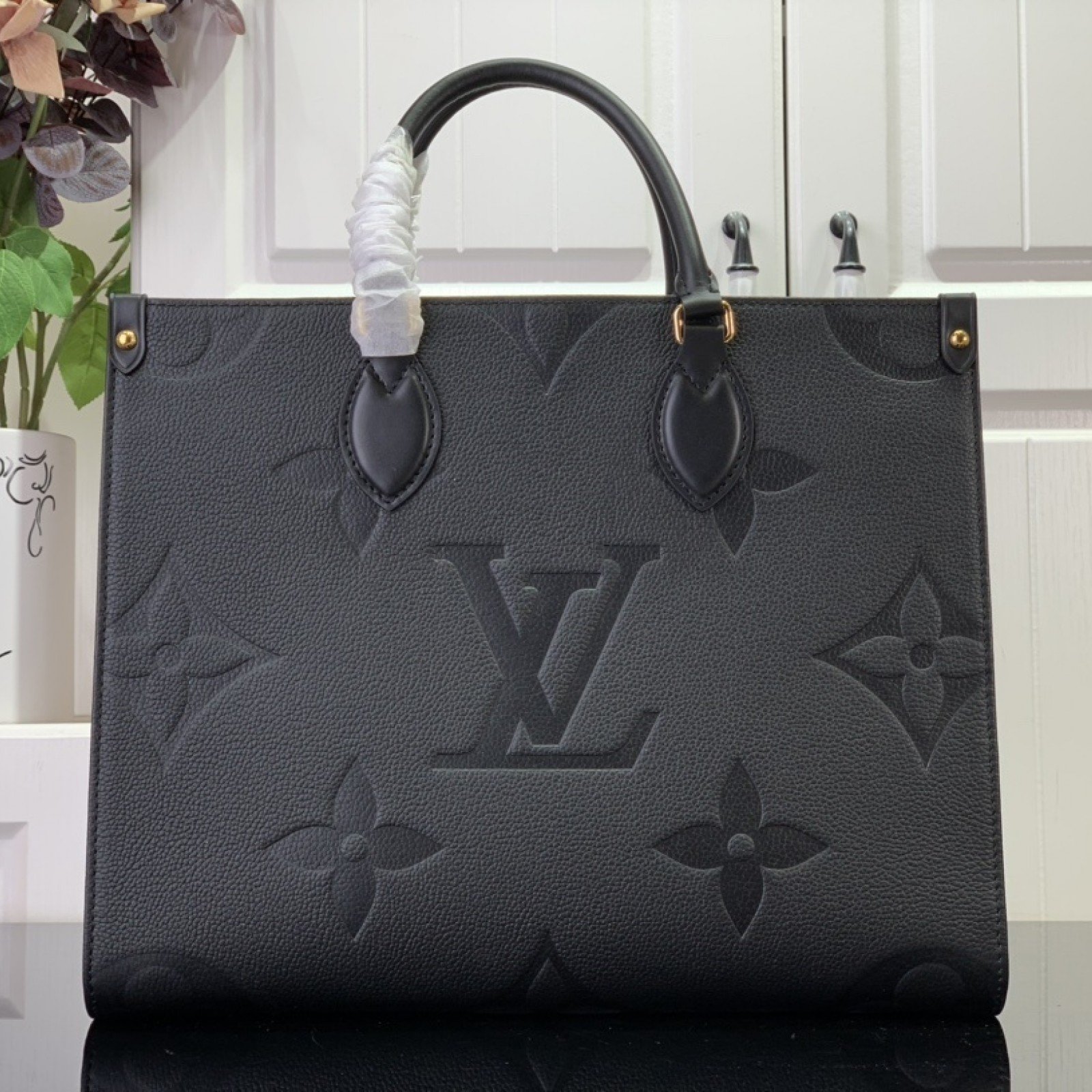 LV ONTHEGO m23937