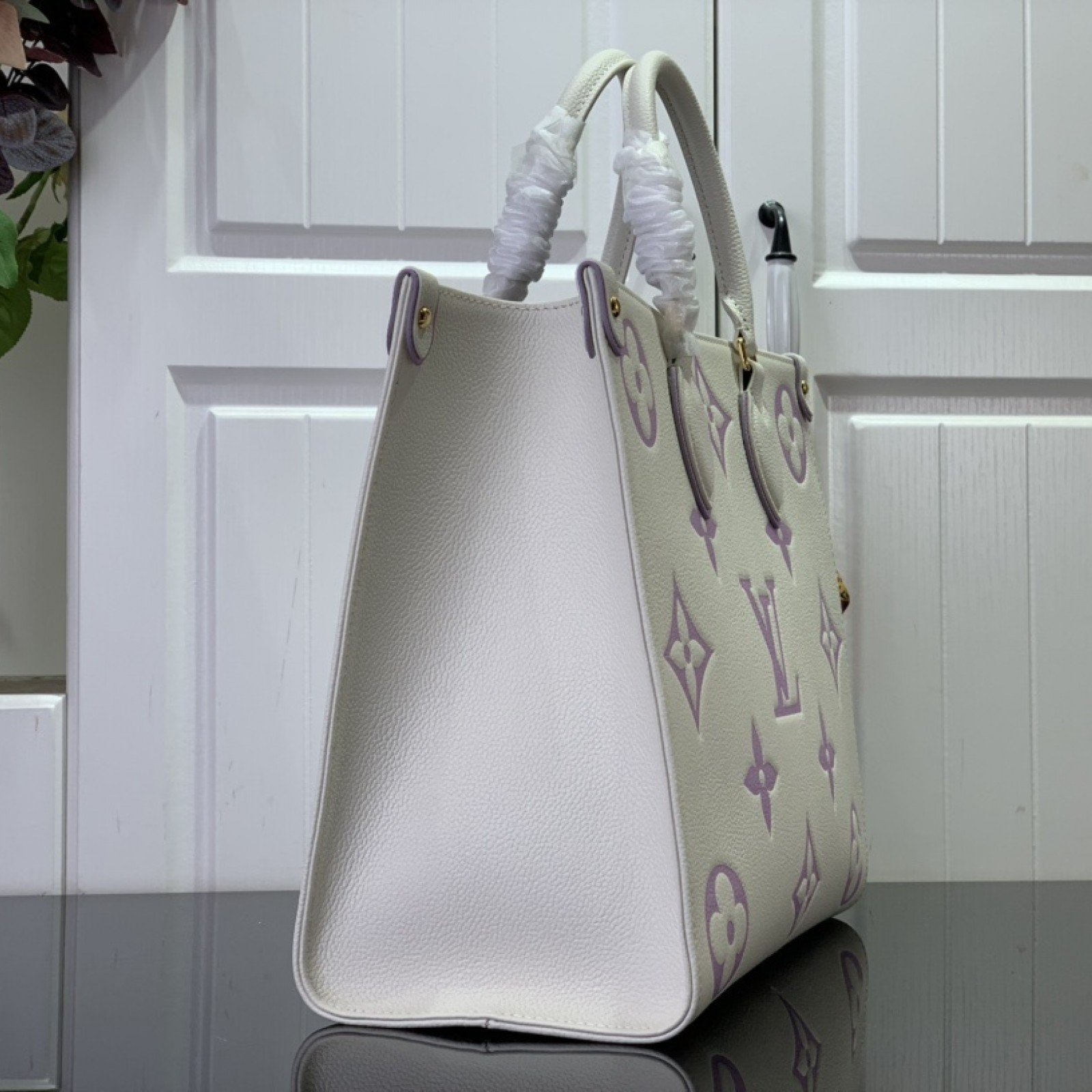 LV ONTHEGO m23937