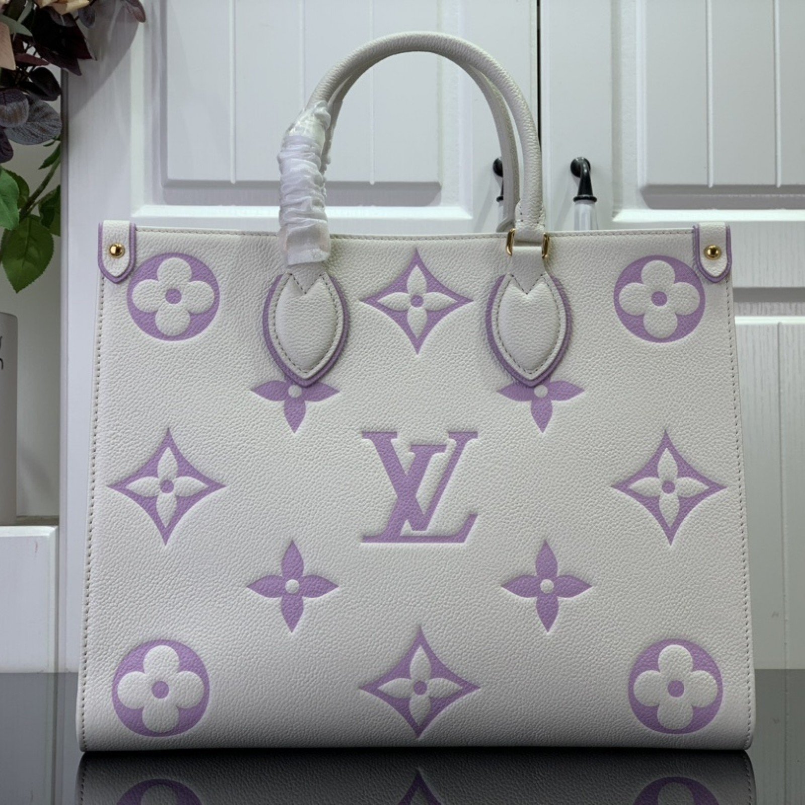 LV ONTHEGO m23937