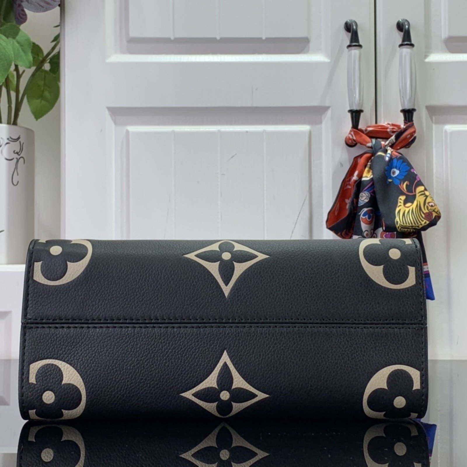 LV ONTHEGO m45779