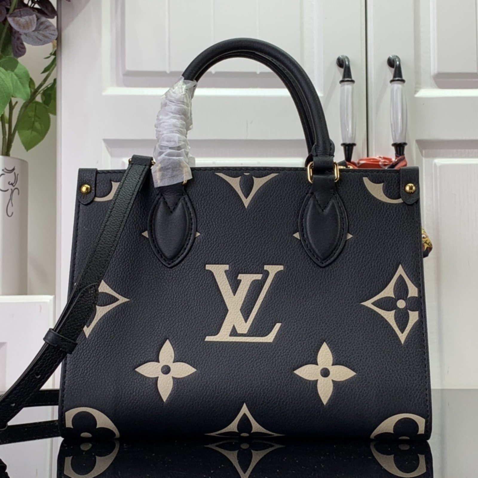 LV ONTHEGO m45779