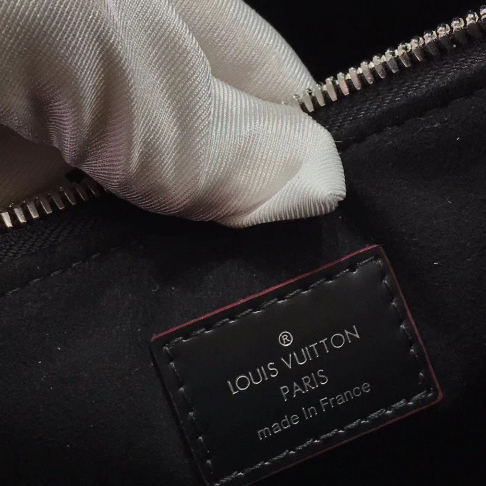 LV OPEN HANDBAG M55613W