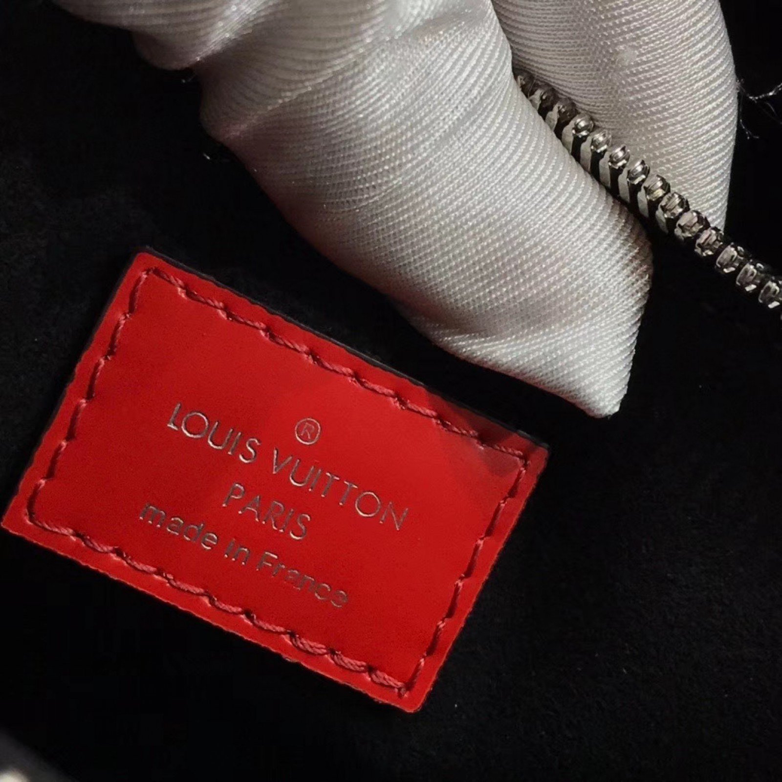 LV OPEN HANDBAG M55613W