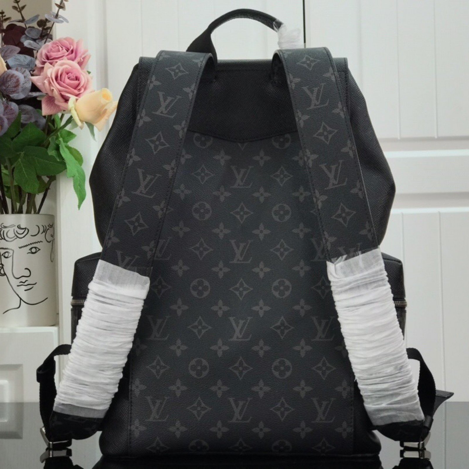 LV OUTDOOR BACKPACK M30417