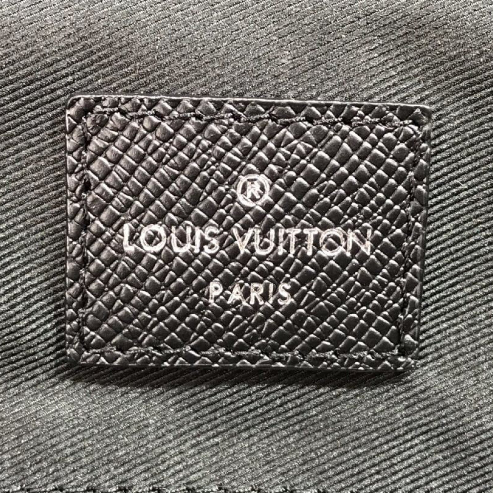 LV OUTDOOR BACKPACK M30417