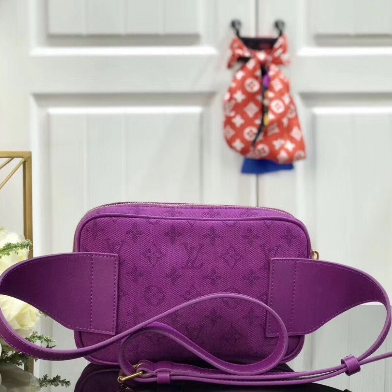 LV OUTDOOR BUMBAG M44741