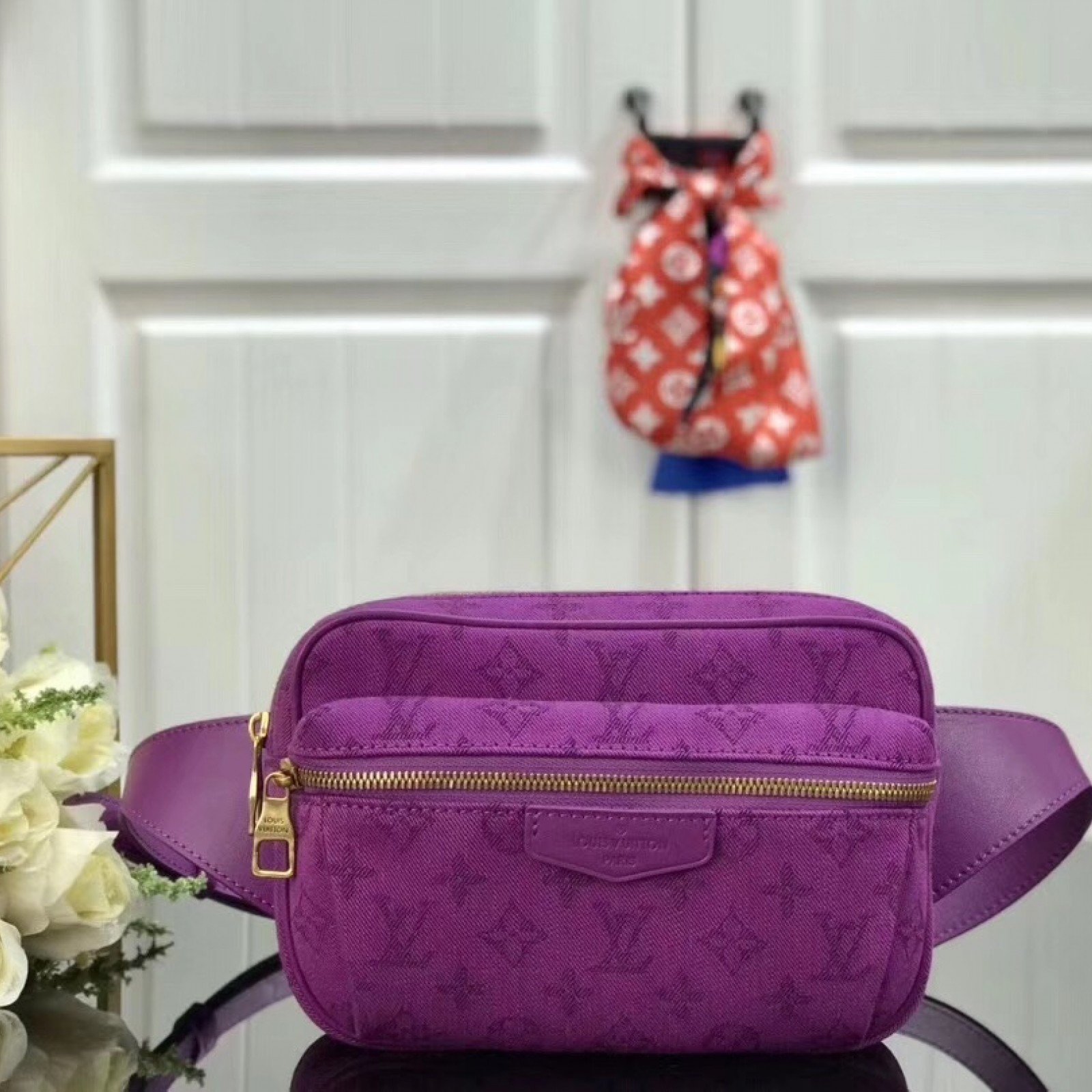 LV OUTDOOR BUMBAG M44741