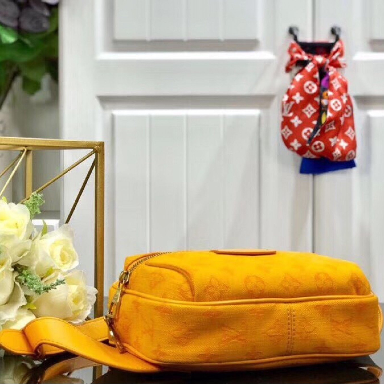 LV OUTDOOR BUMBAG M44741