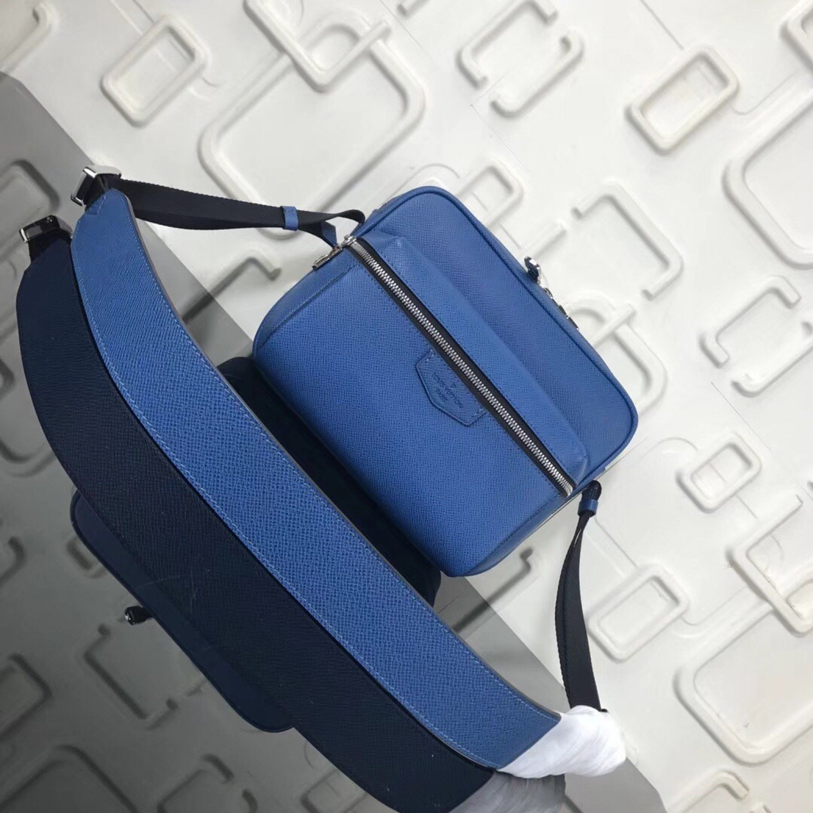 LV OUTDOOR Bag M33437