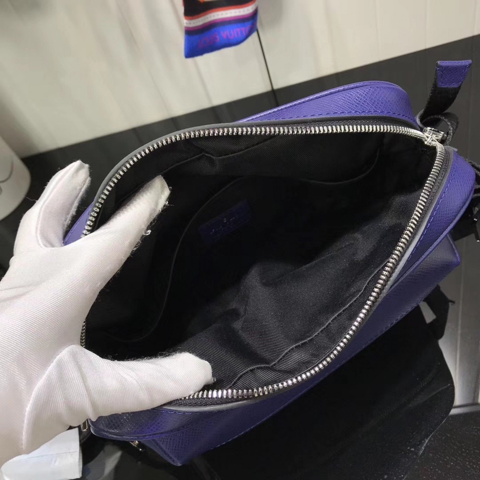 LV OUTDOOR M30243