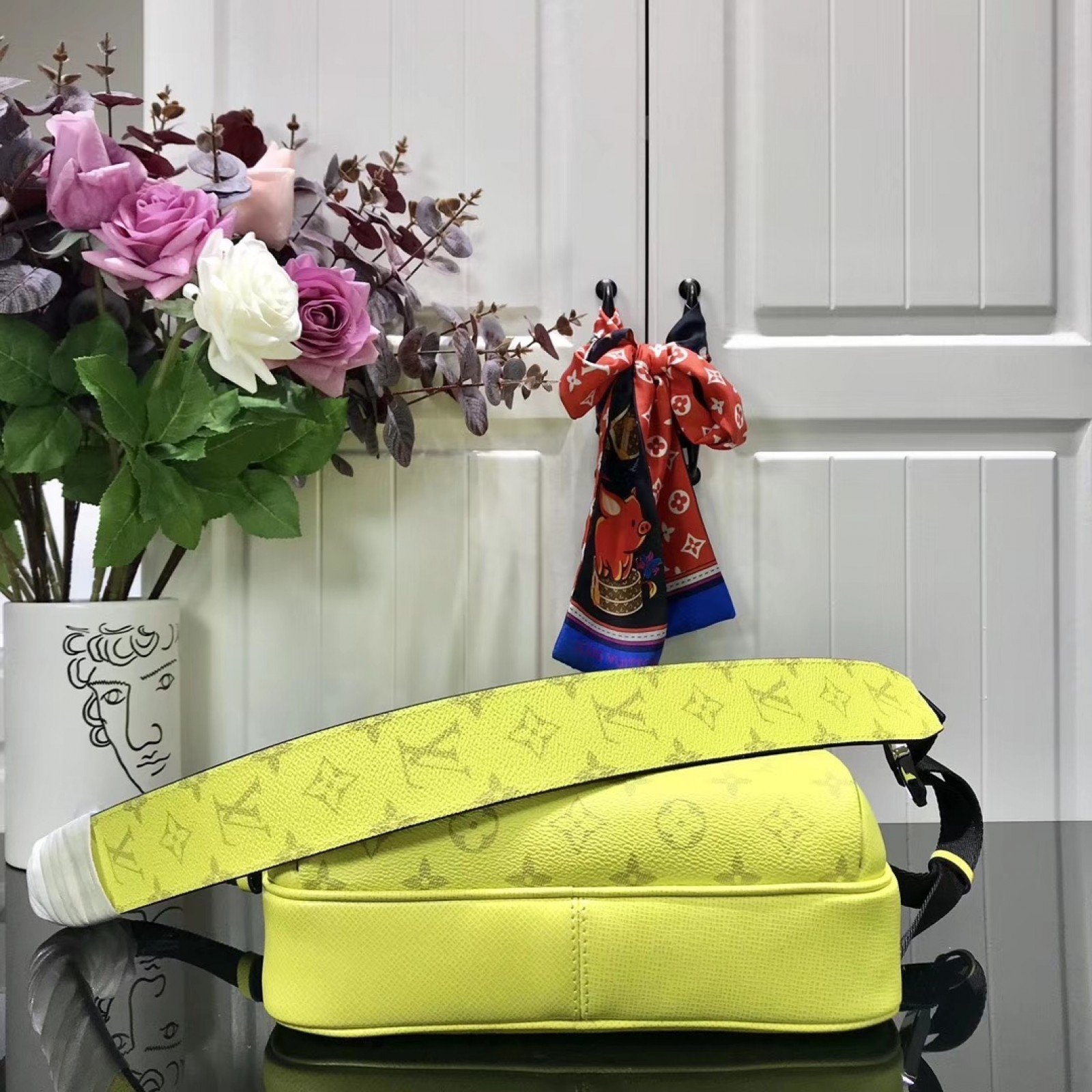 LV OUTDOOR M30243