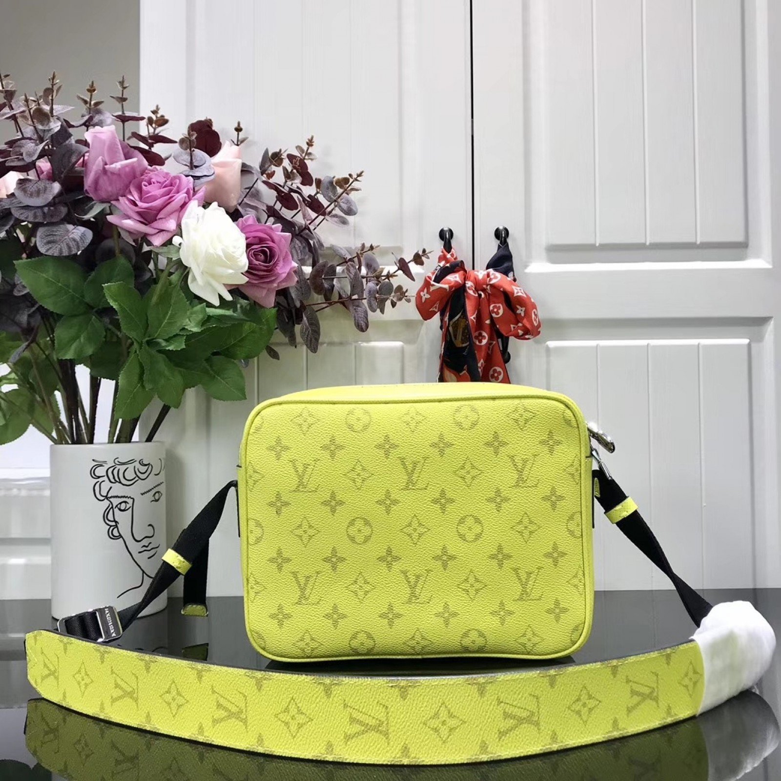 LV OUTDOOR M30243