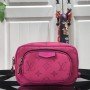 LV OUTDOOR POUCH M30755