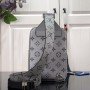 LV OUTDOOR SLINGBAG M30833