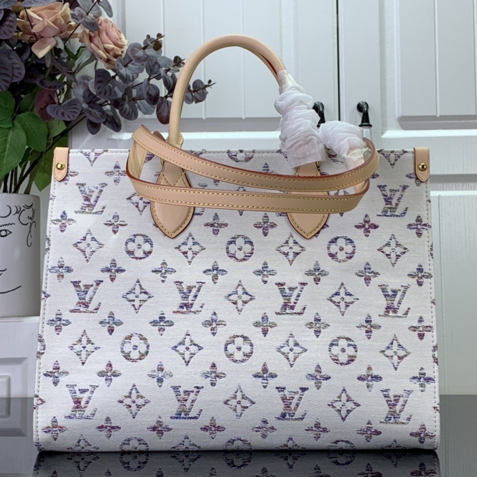 LV OnTheGo MM m24708